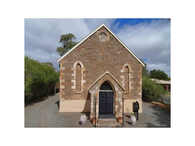 8 Showground Road, Mount Pleasant SA 5235