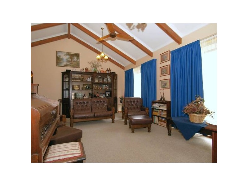 28 Hefford Drive, Callington SA 5254