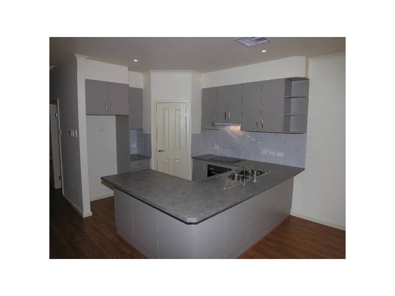 1, 2 & 3 Main Street, Lobethal SA 5241