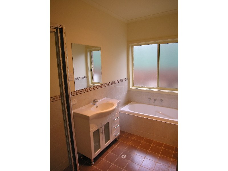 1, 2 & 3 Main Street, Lobethal SA 5241