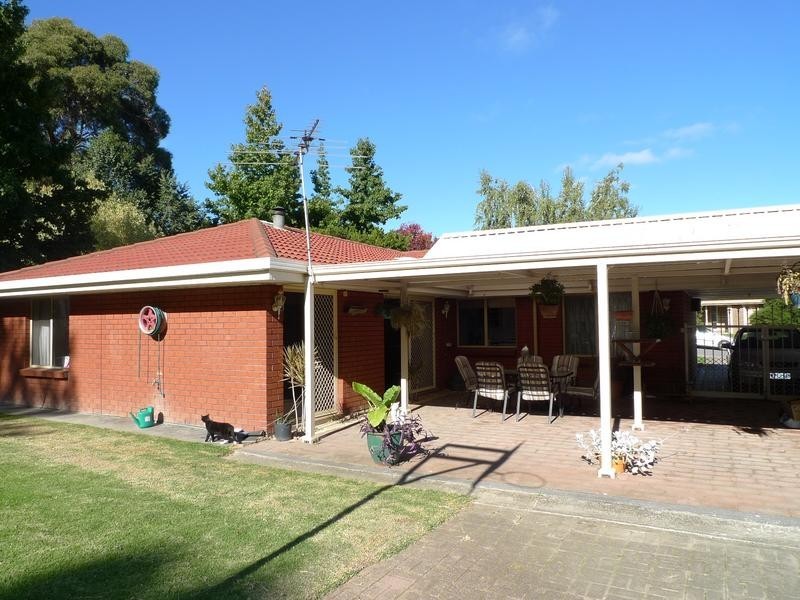 6 Sandalwood Drive, Woodside SA 5244