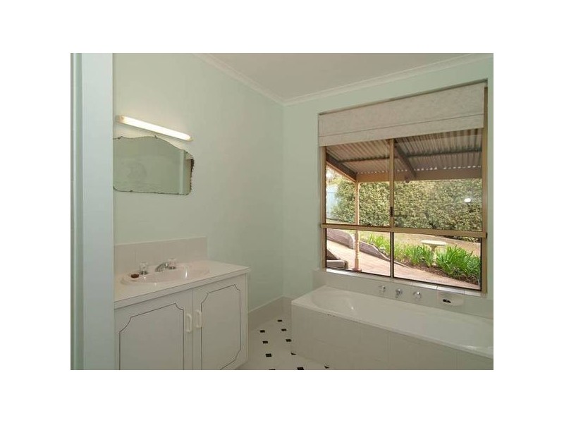 25 Ilinga Avenue, Balhannah SA 5242