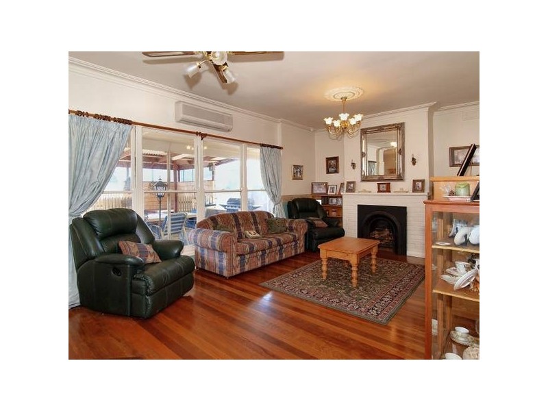 2 Pioneer Avenue, Lobethal SA 5241