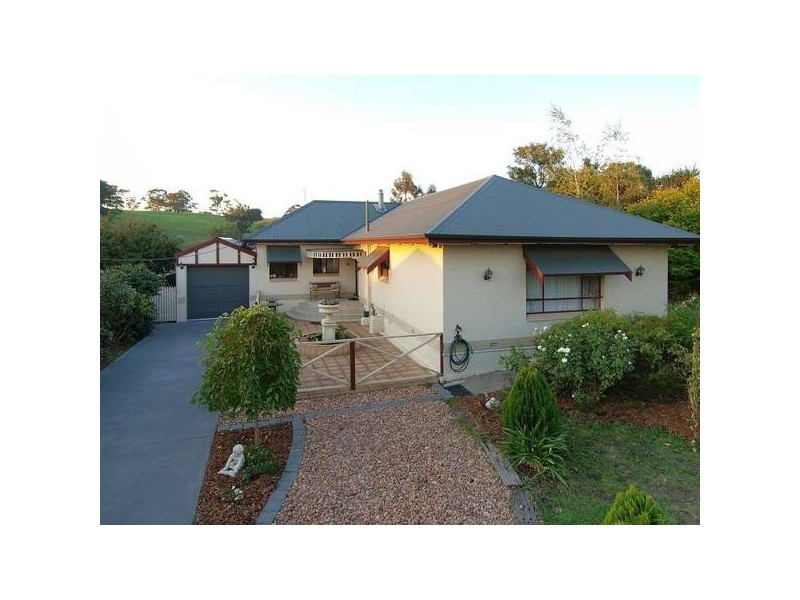 2 Pioneer Avenue, Lobethal SA 5241