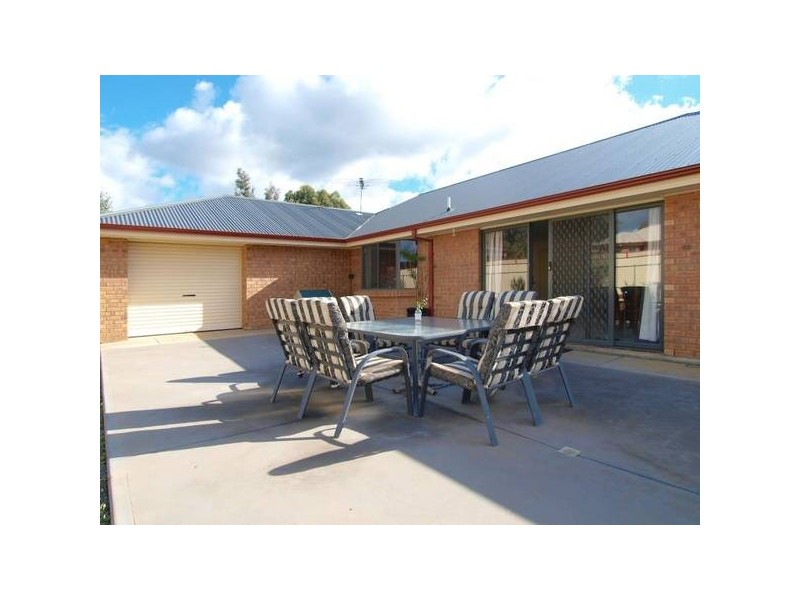 19 St Marks Drive, Woodside SA 5244