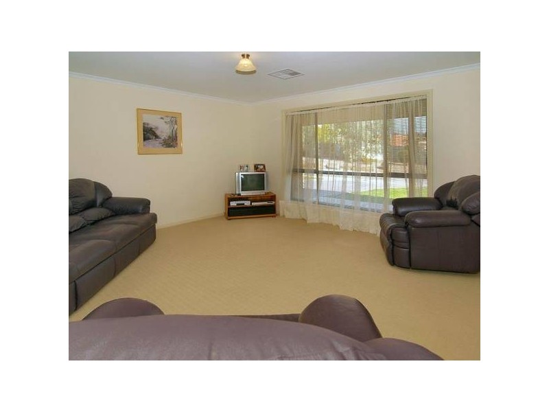 19 St Marks Drive, Woodside SA 5244