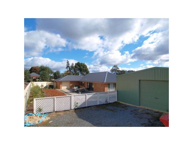 19 St Marks Drive, Woodside SA 5244
