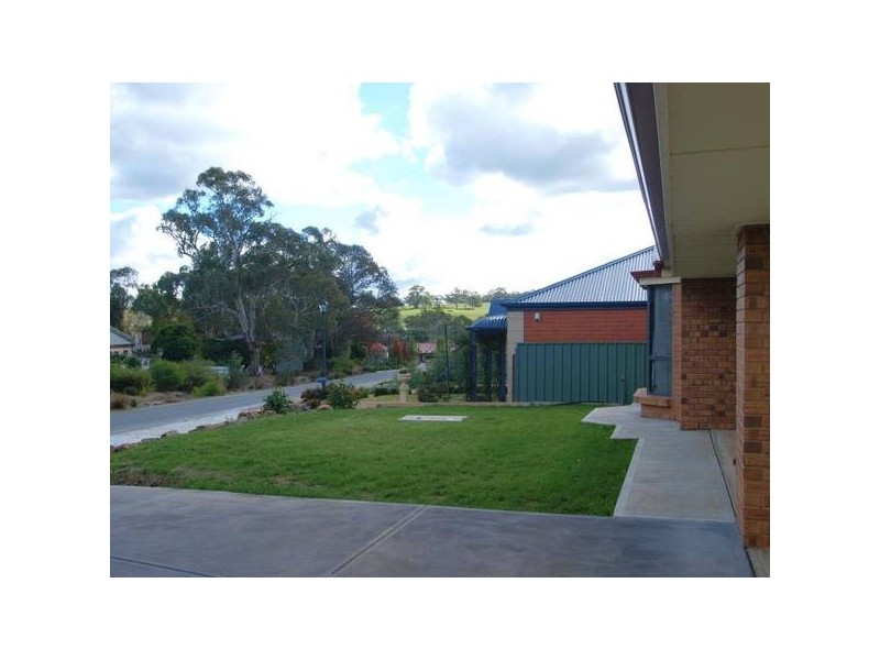 19 St Marks Drive, Woodside SA 5244