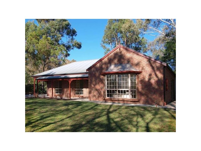 2 Pike Street, Oakbank SA 5243