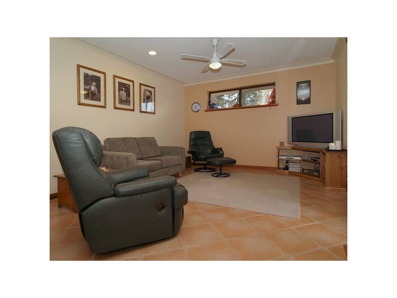 18 Pike Street, Oakbank SA 5243