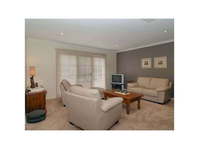 18 Pike Street, Oakbank SA 5243