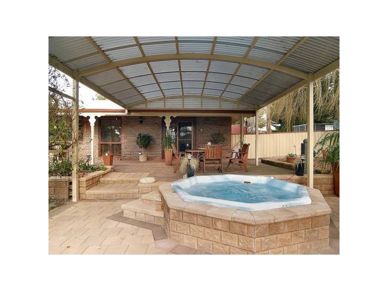 18 Pike Street, Oakbank SA 5243