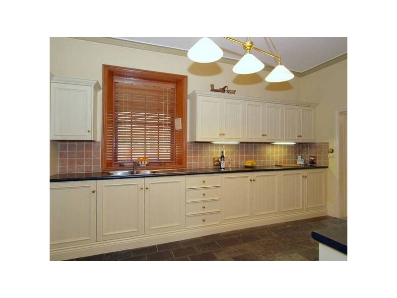 8 Victoria Street, Gumeracha SA 5233