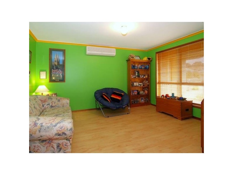 10 Gardenia Drive, Woodside SA 5244