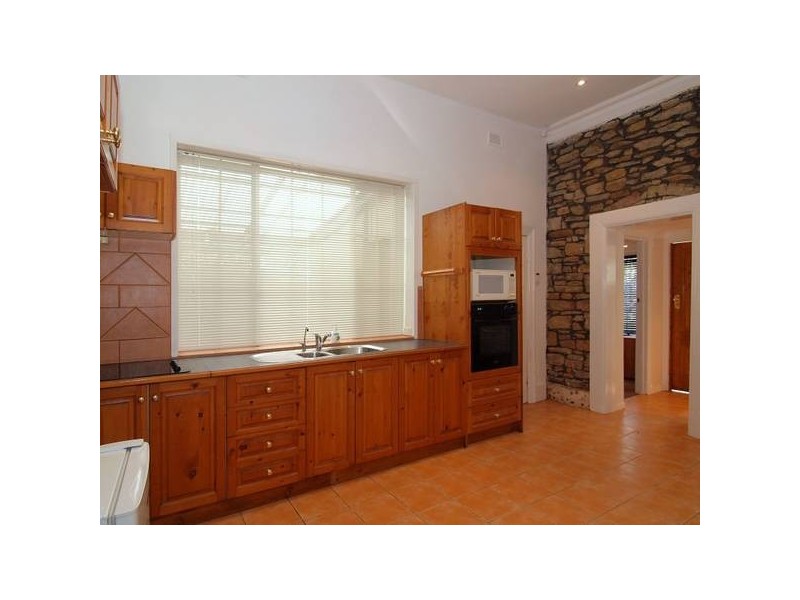 2 Newman Road, Charleston SA 5244