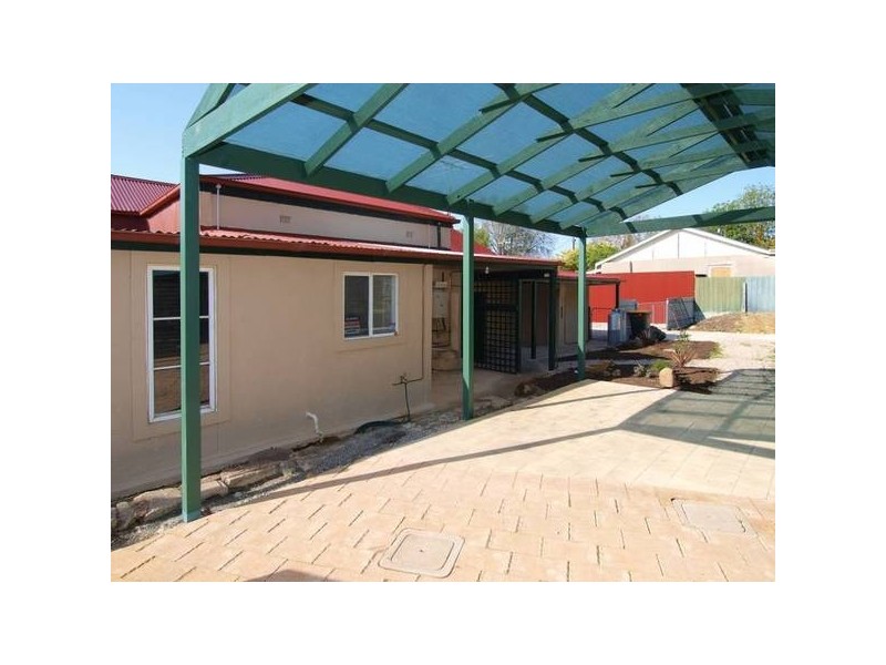 2 Newman Road, Charleston SA 5244