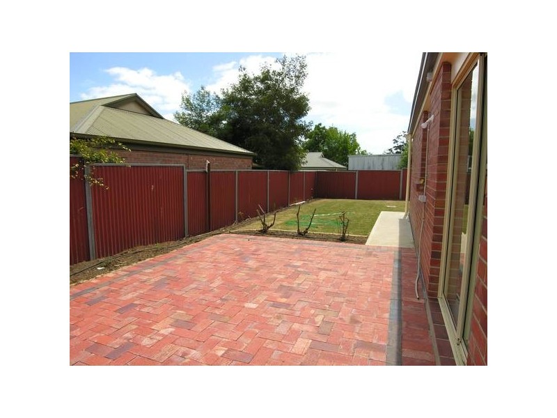 2/6 Victoria Road, Mount Barker SA 5251