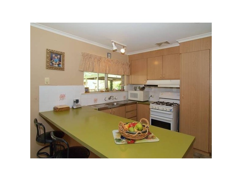 8 Sandford Avenue, Mount Barker SA 5251