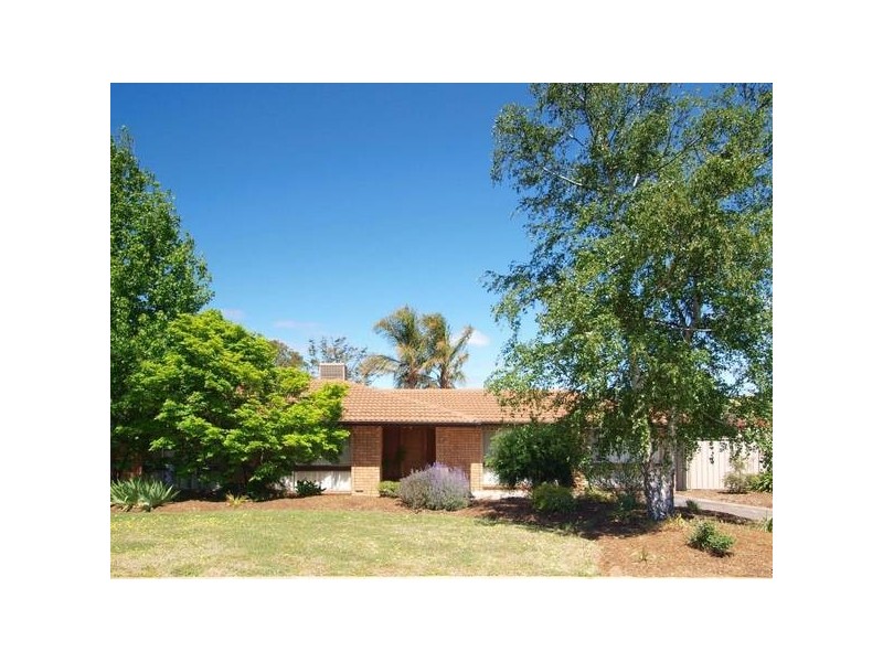 8 Sandford Avenue, Mount Barker SA 5251