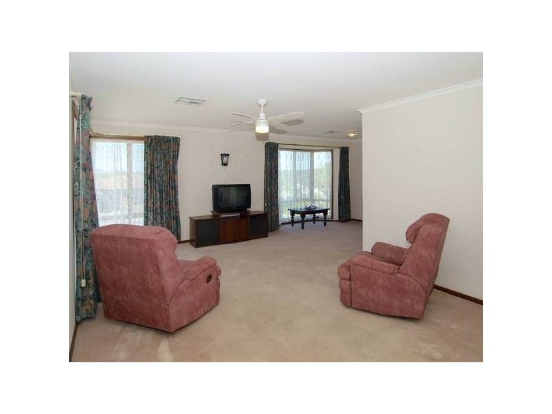 33 Ray Orr Drive, Mount Barker SA 5251