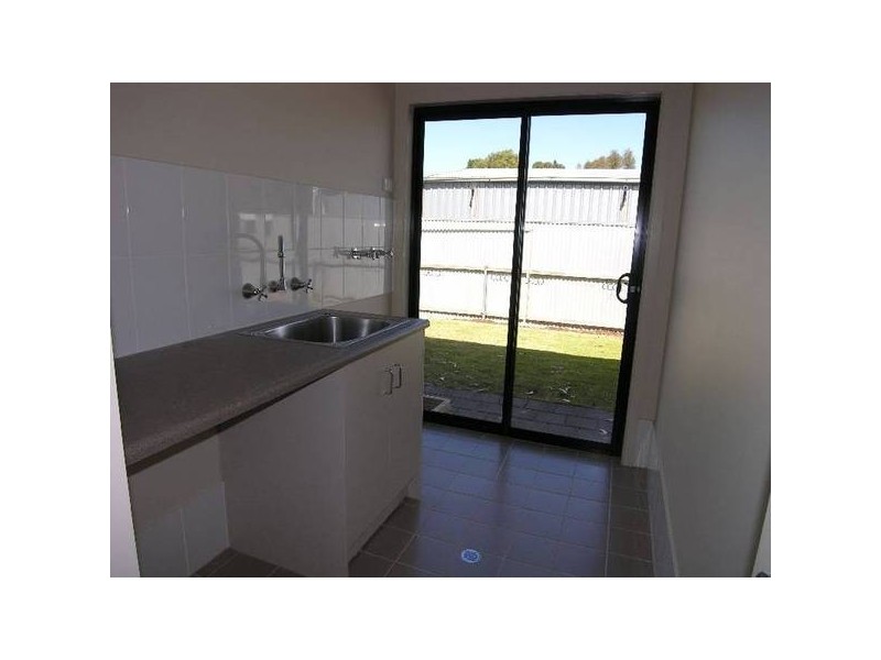 69 Albert Road, Mount Barker SA 5251