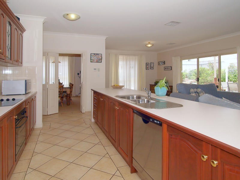 56 Jacaranda Drive, Woodside SA 5244