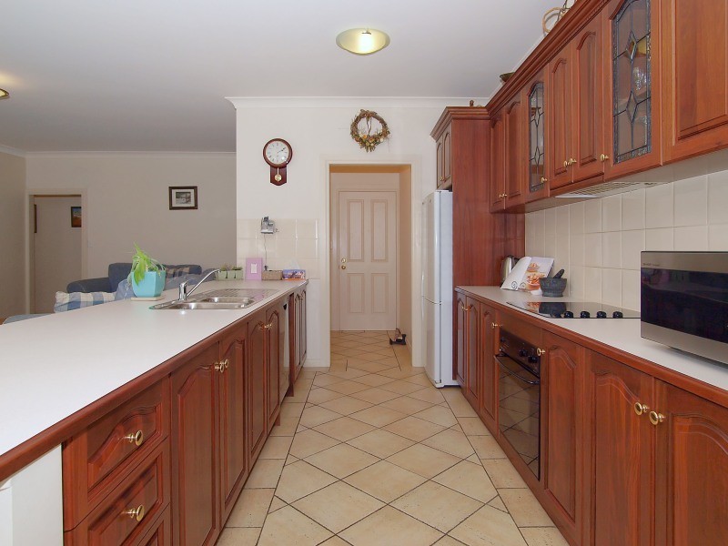 56 Jacaranda Drive, Woodside SA 5244