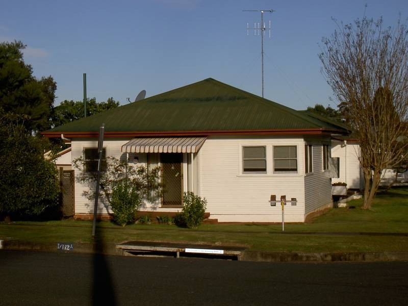 1/112a Wynter Street, Taree NSW 2430