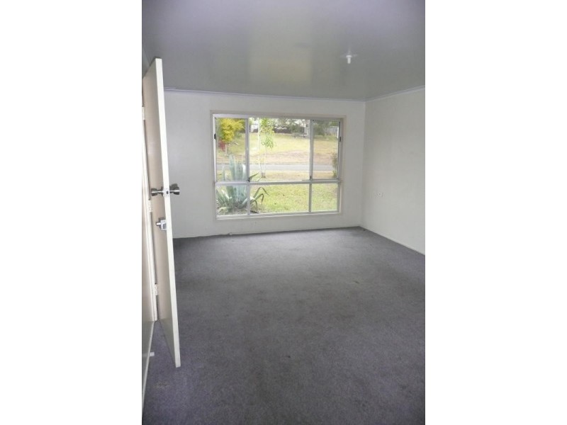 13 Deakin Crescent, Taree NSW 2430