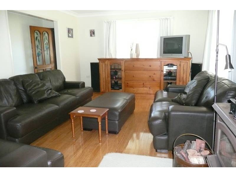 16 Alonbar Crescent, Taree NSW 2430