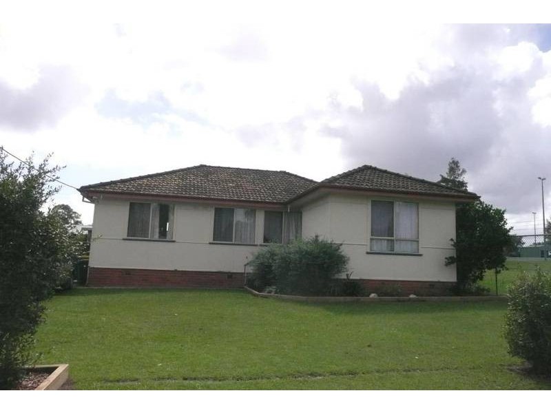 19 Muldoon Street, Taree NSW 2430