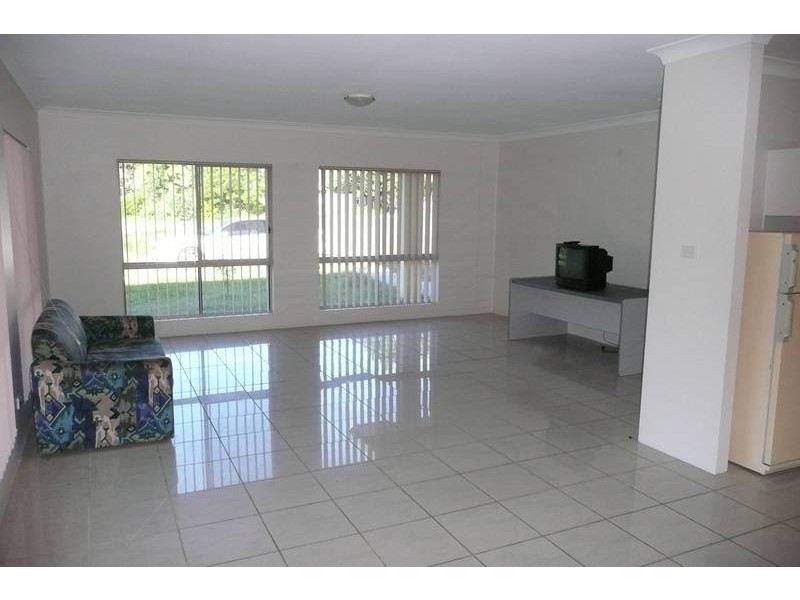 24 Kurrajong Crescent, Taree NSW 2430