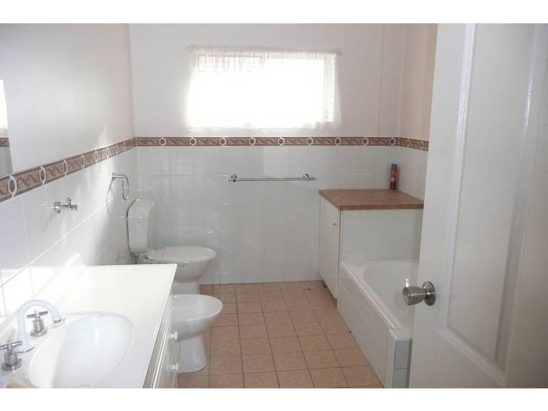 24 Kurrajong Crescent, Taree NSW 2430