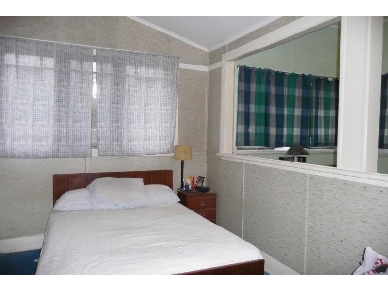 27 Alban Street, Taree NSW 2430