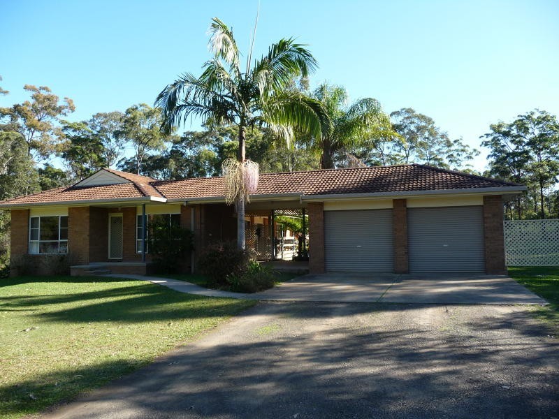 12 Kolinda Drive, Old Bar NSW 2430