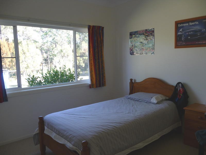 12 Kolinda Drive, Old Bar NSW 2430