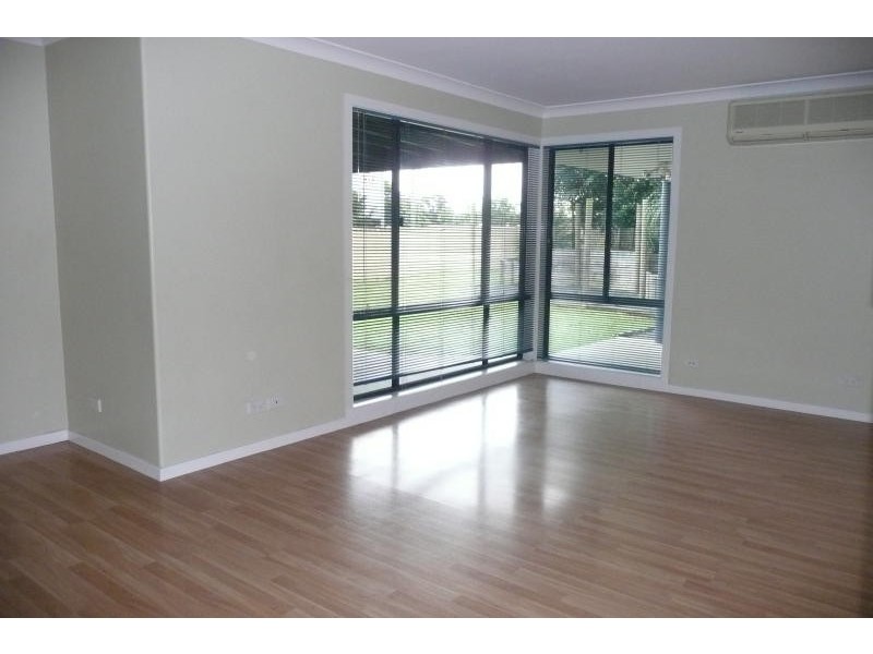 8 Gregory Close, Taree NSW 2430