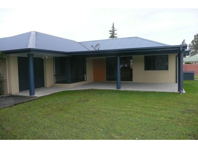 8 Gregory Close, Taree NSW 2430