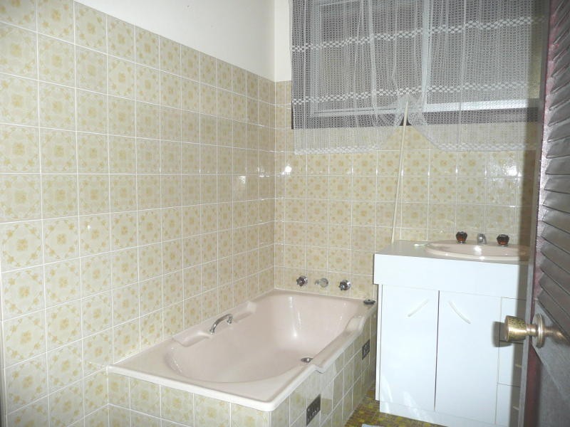 27 Ritchie Crescent, Taree NSW 2430