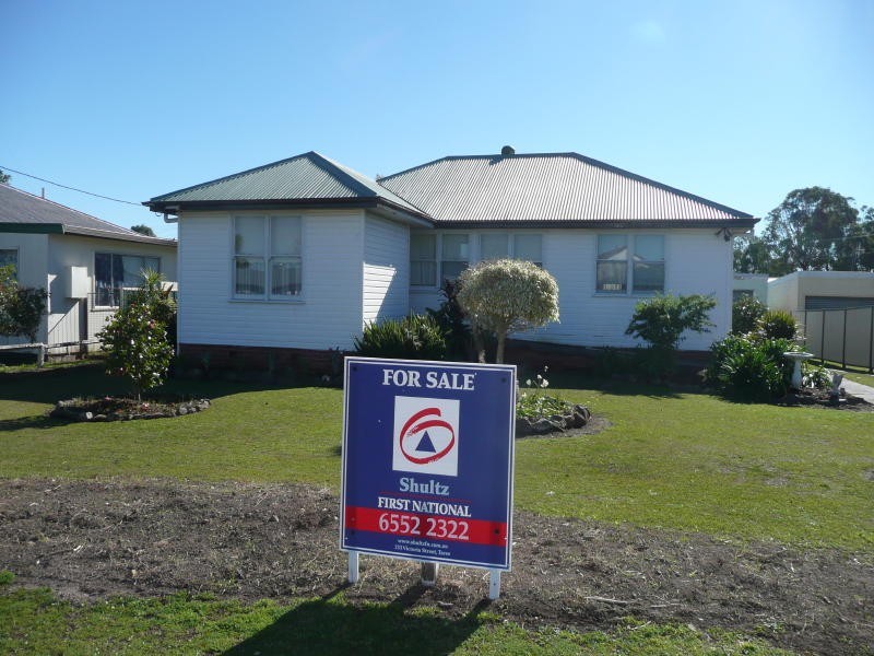 11 Hooke Street, Taree NSW 2430