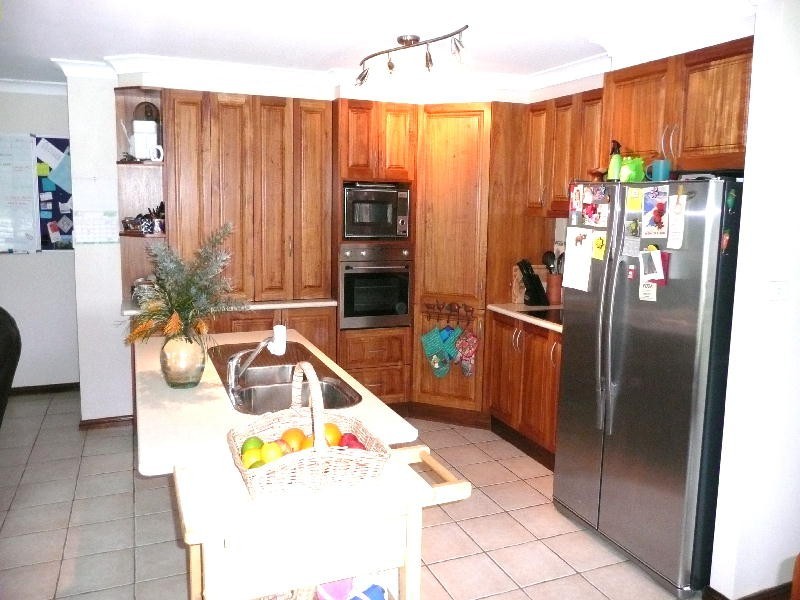 57 Gracelands Place, Pampoolah NSW 2430