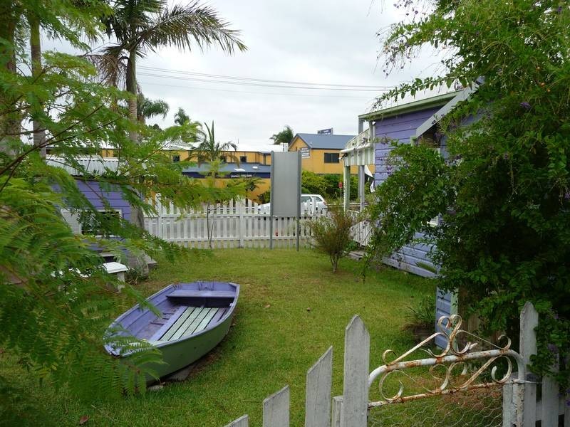 2 Commerce Street, Taree NSW 2430