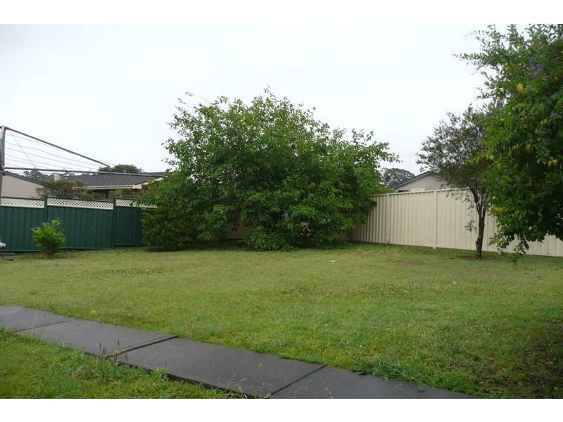 4 Nioka Place, Taree NSW 2430