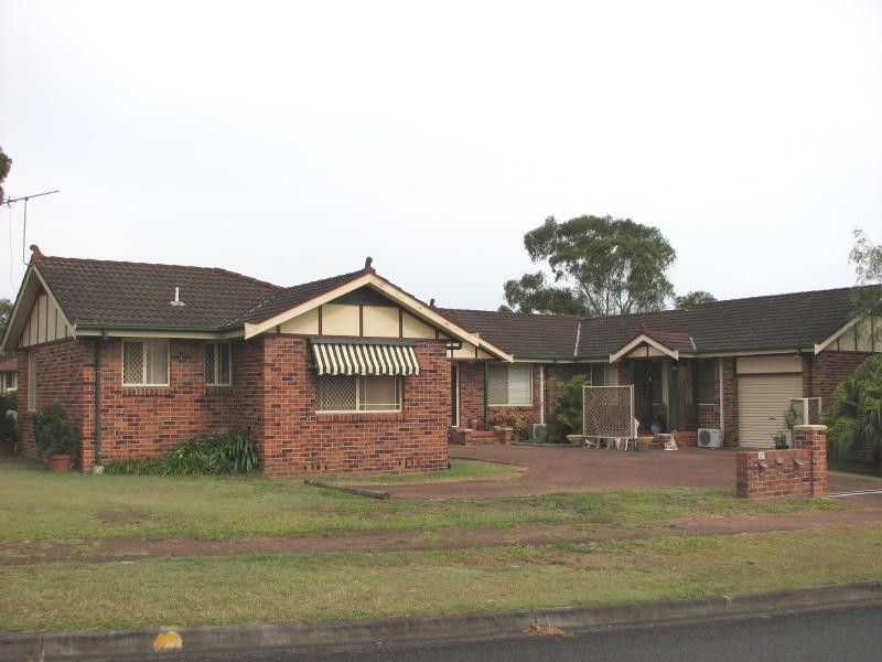 2/27 Palanas Drive, Taree NSW 2430