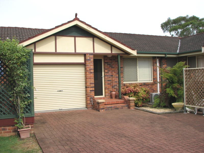 2/27 Palanas Drive, Taree NSW 2430