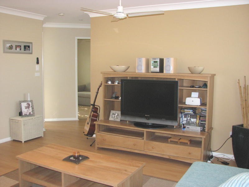 2/27 Palanas Drive, Taree NSW 2430