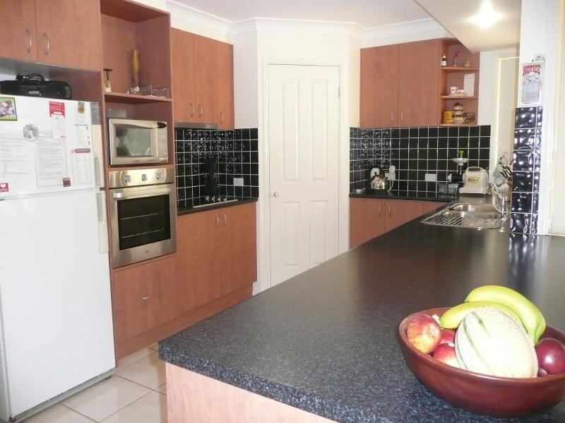 2 Mullalone Place, Taree NSW 2430