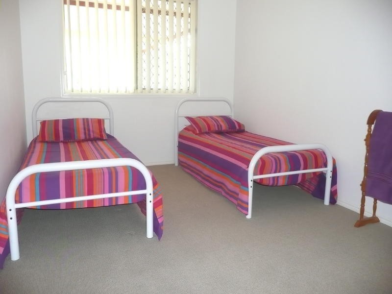 2 Mullalone Place, Taree NSW 2430