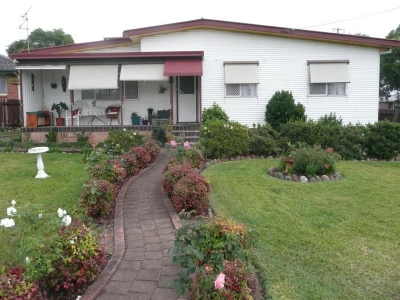 28 Kanangra Drive, Taree NSW 2430