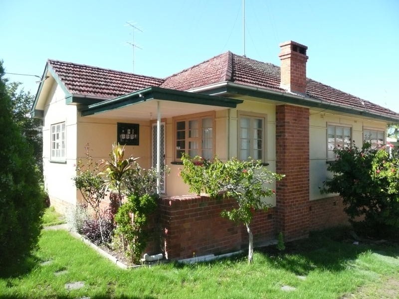 18 Smith Street, Taree NSW 2430